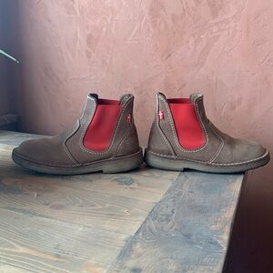 Duckfeet Roskilde chelsea boots, EUC, cocoa/red, size 40/W’s 9 (fits like 8.5)